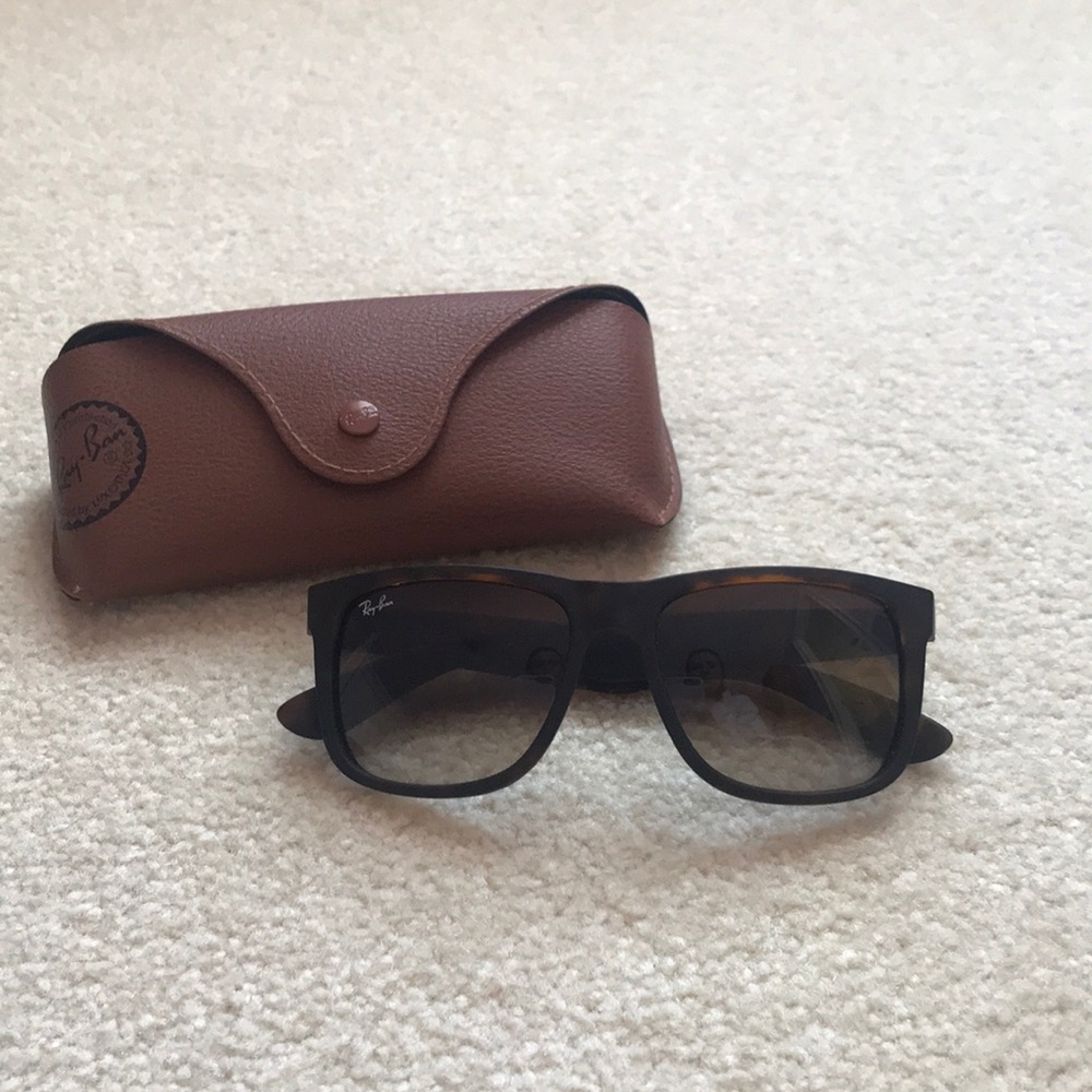 NEW RayBan Justins with Case